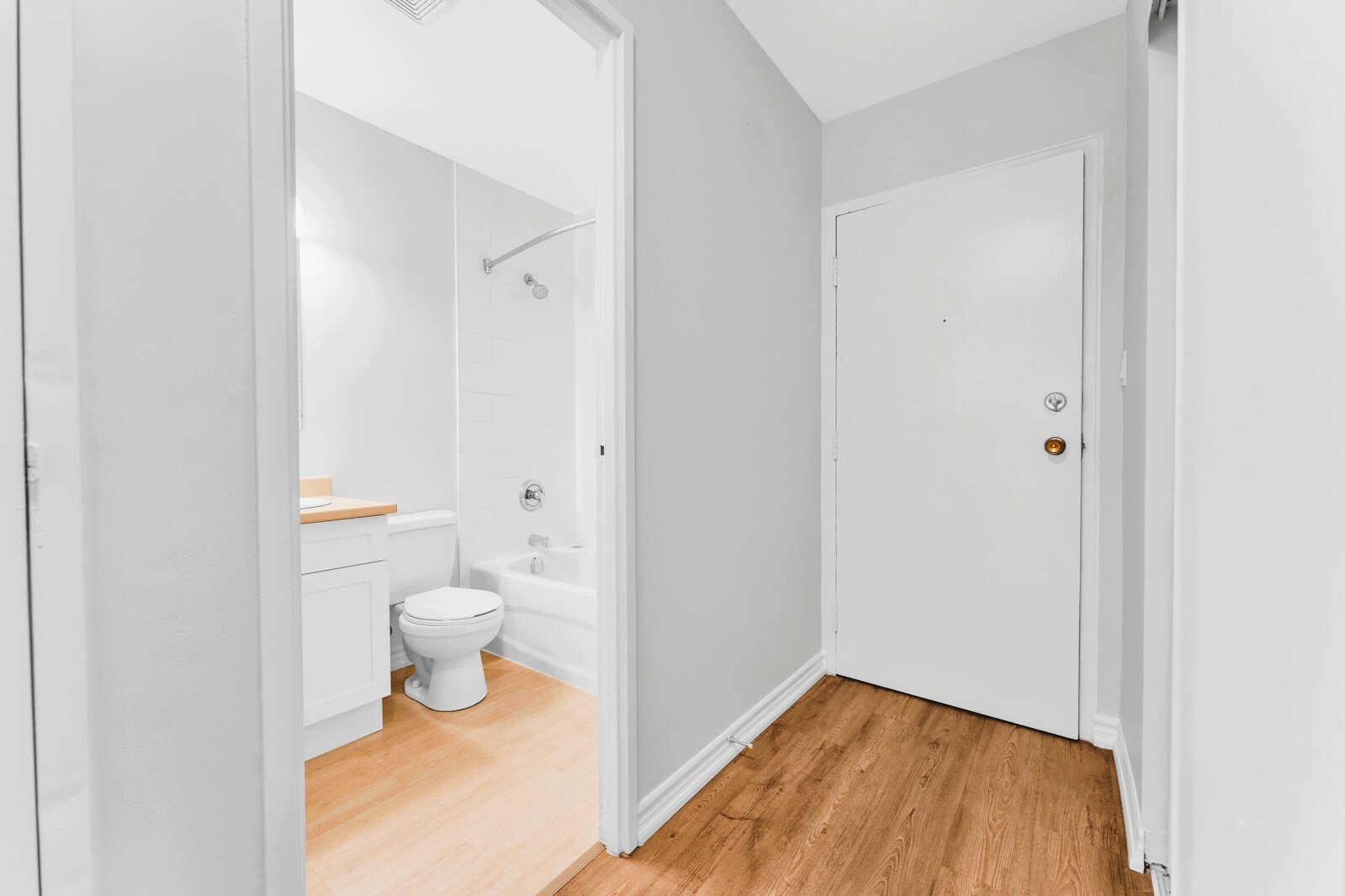 Castell Road Apartments - Photo 13