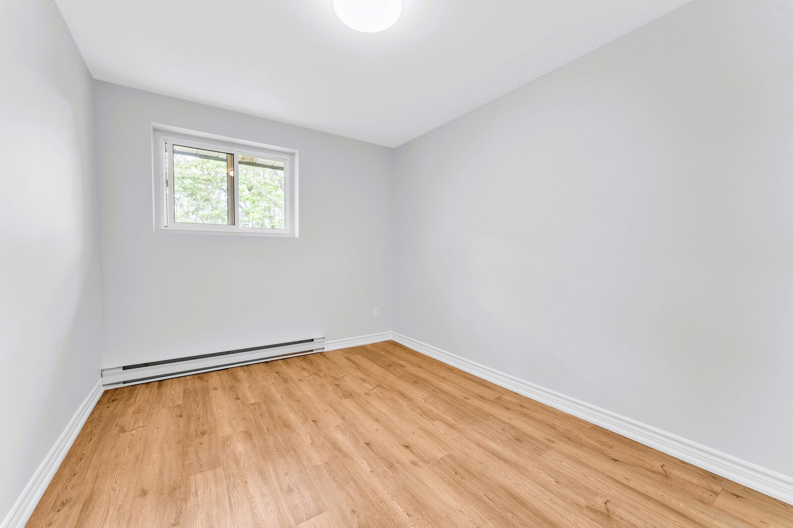 Castell Road Apartments - Photo 15