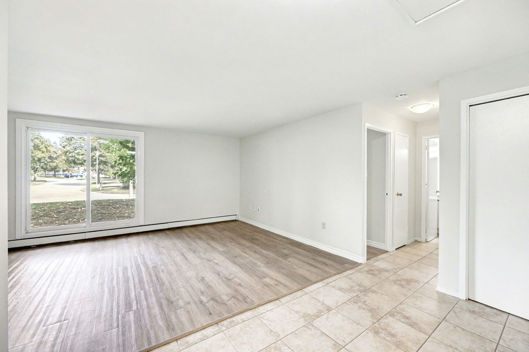 Park Place on Village Green Apartments - Photo 12