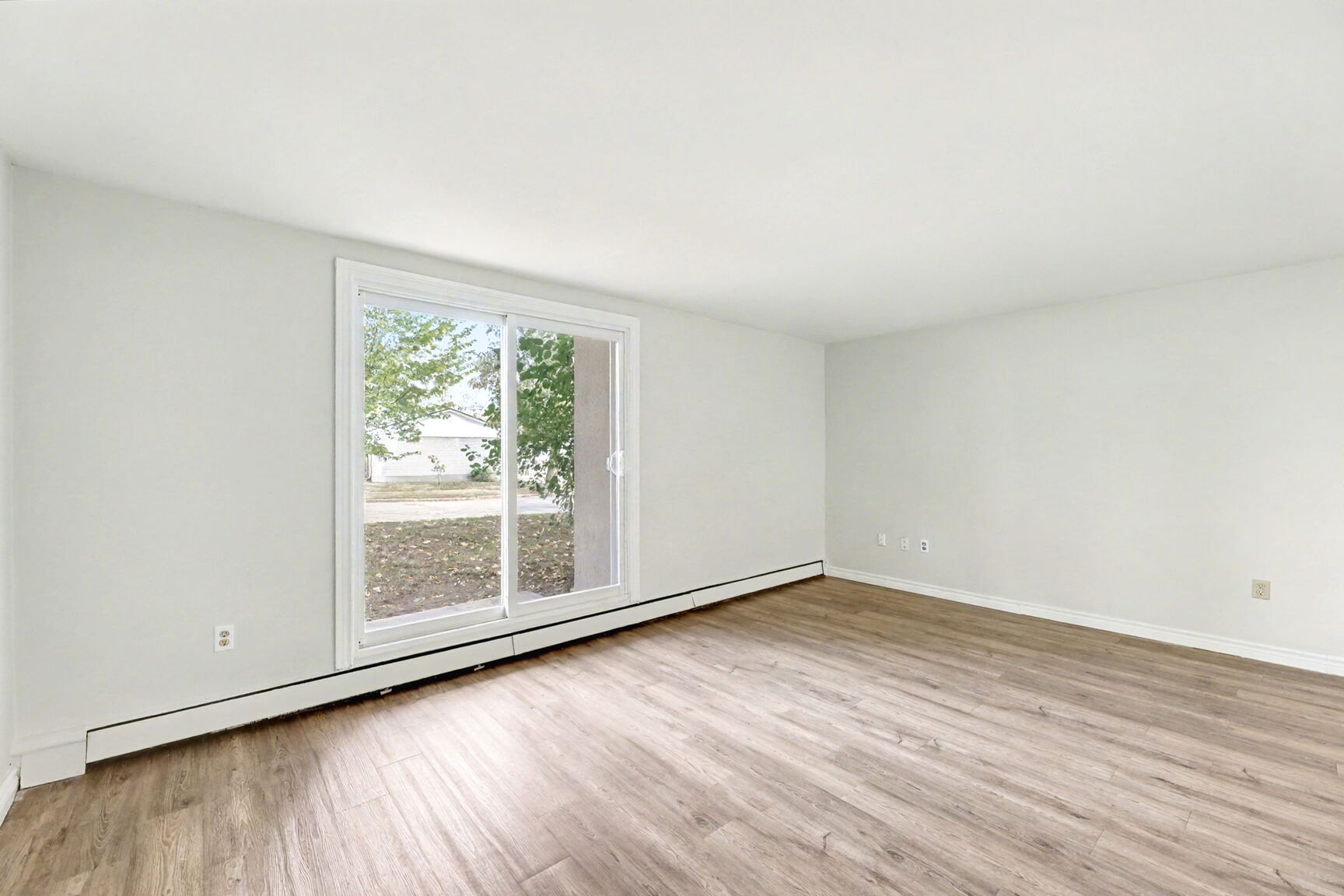 Park Place on Village Green Apartments - Photo 13