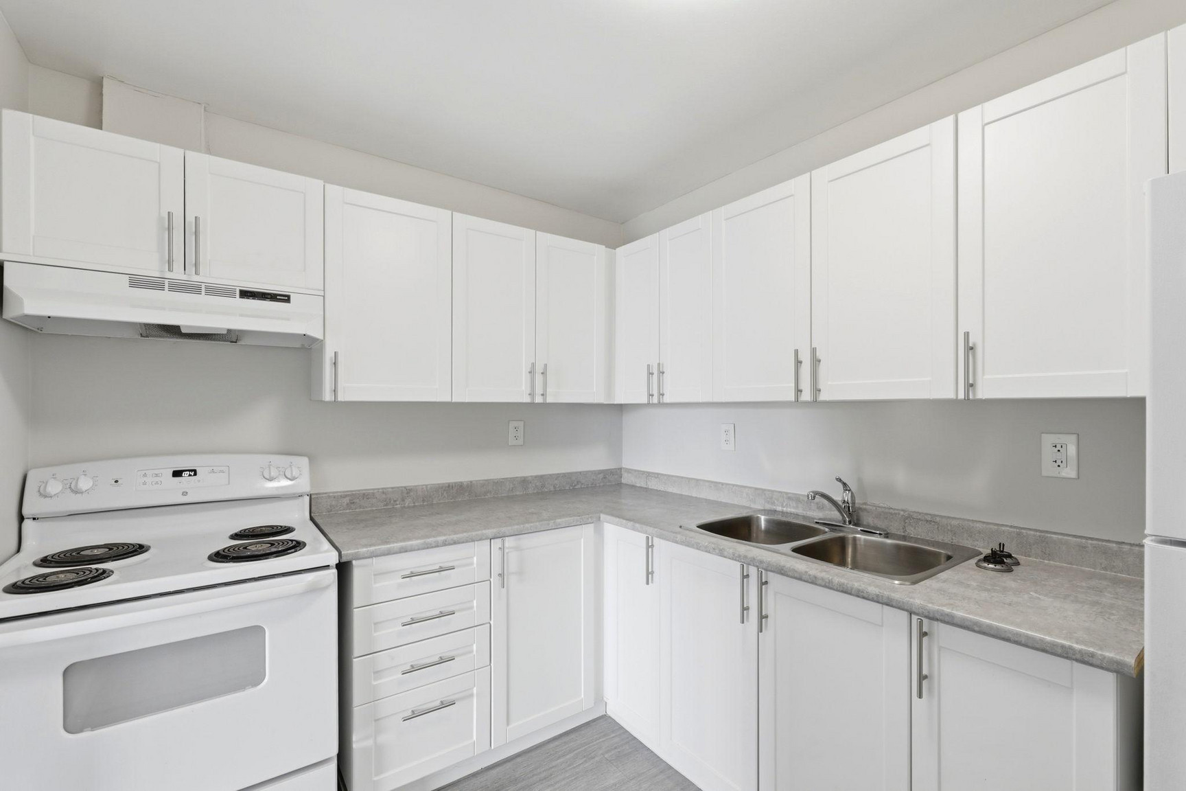 Cartier Road Apartments - Photo 11