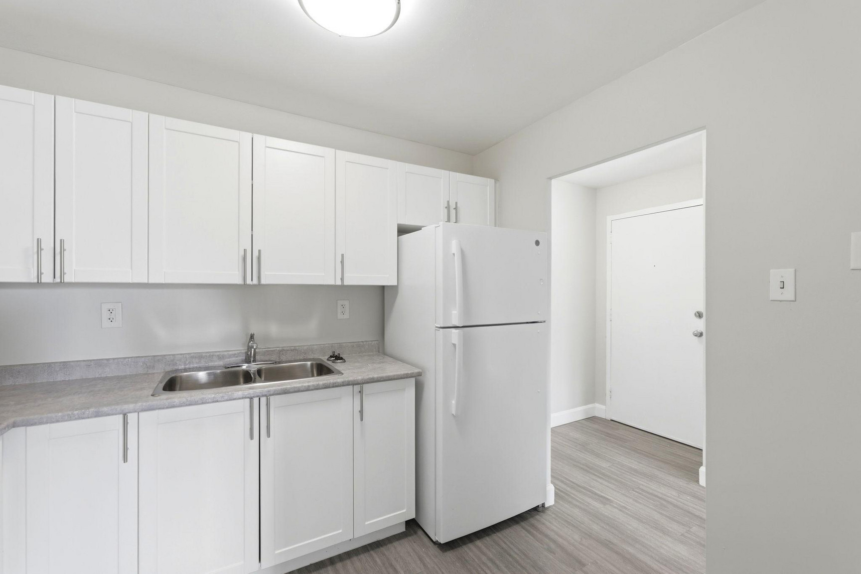 Cartier Road Apartments - Photo 12