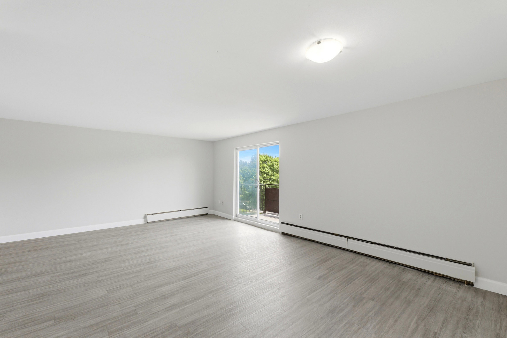 Cartier Road Apartments - Photo 16