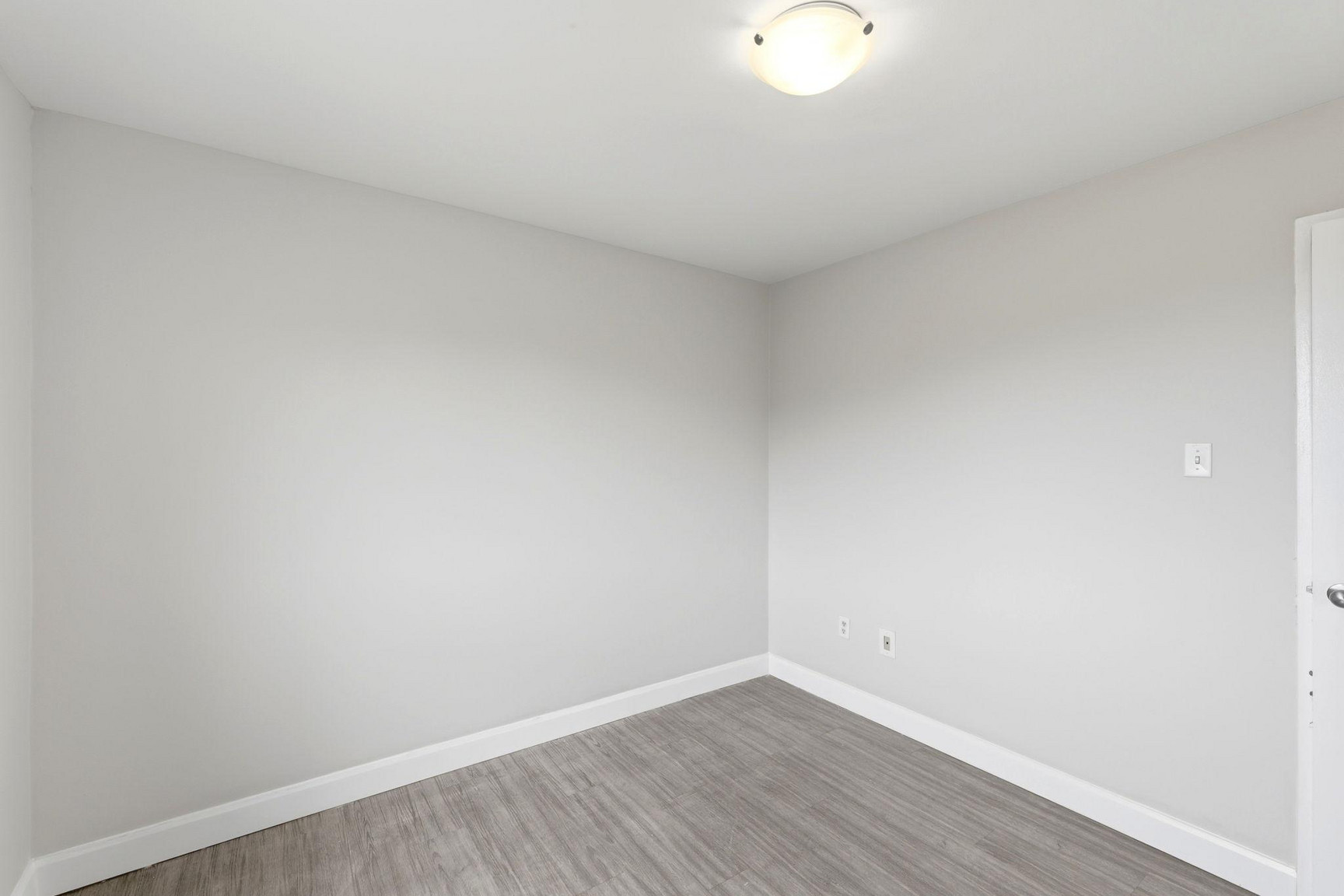 Cartier Road Apartments - Photo 21