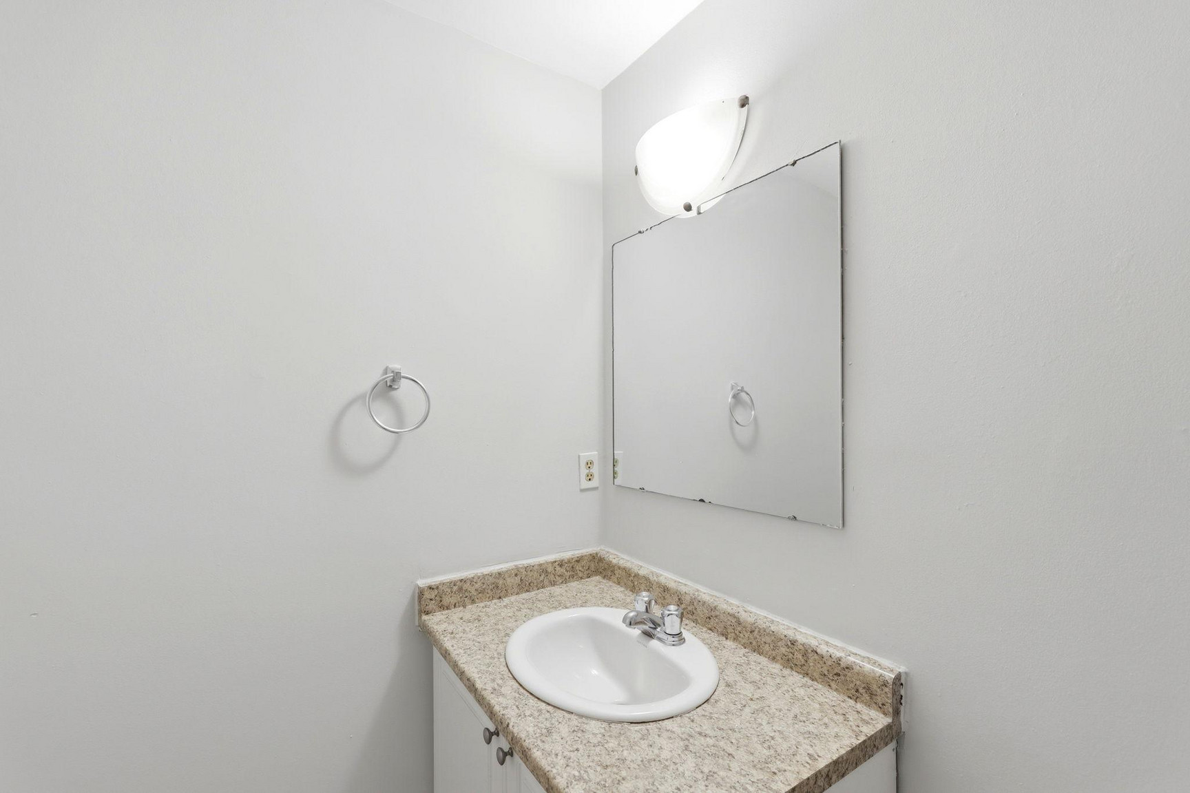 Cartier Road Apartments - Photo 23