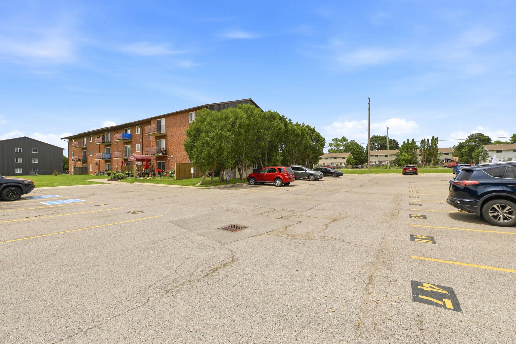 Cartier Road Apartments - Photo 35