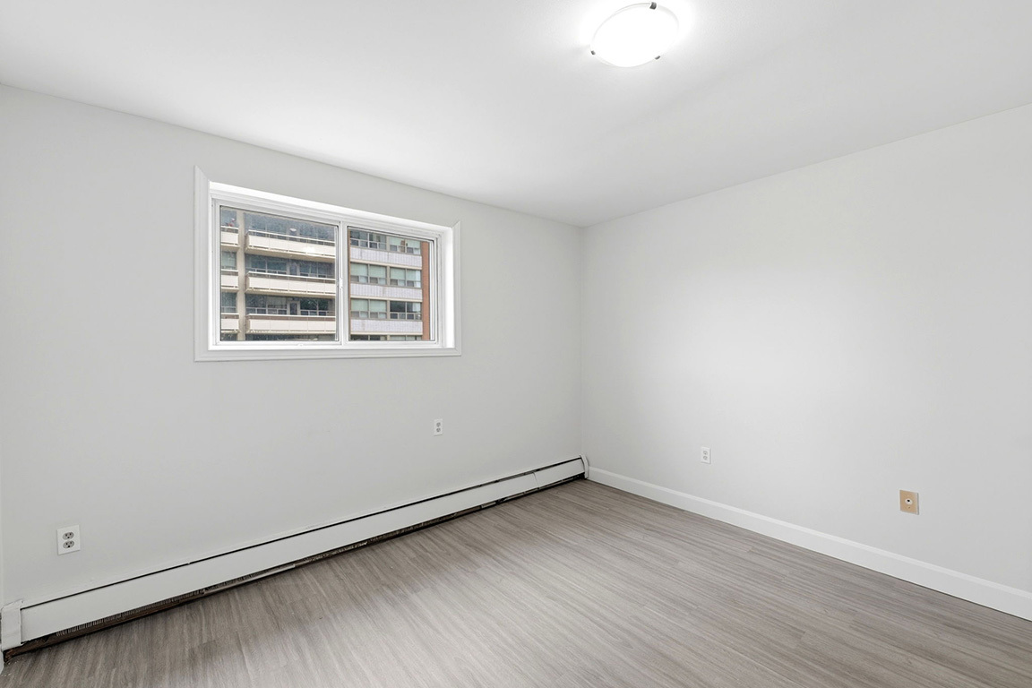 The Senate Apartments - Photo 18