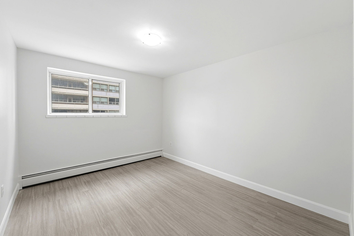 The Senate Apartments - Photo 19