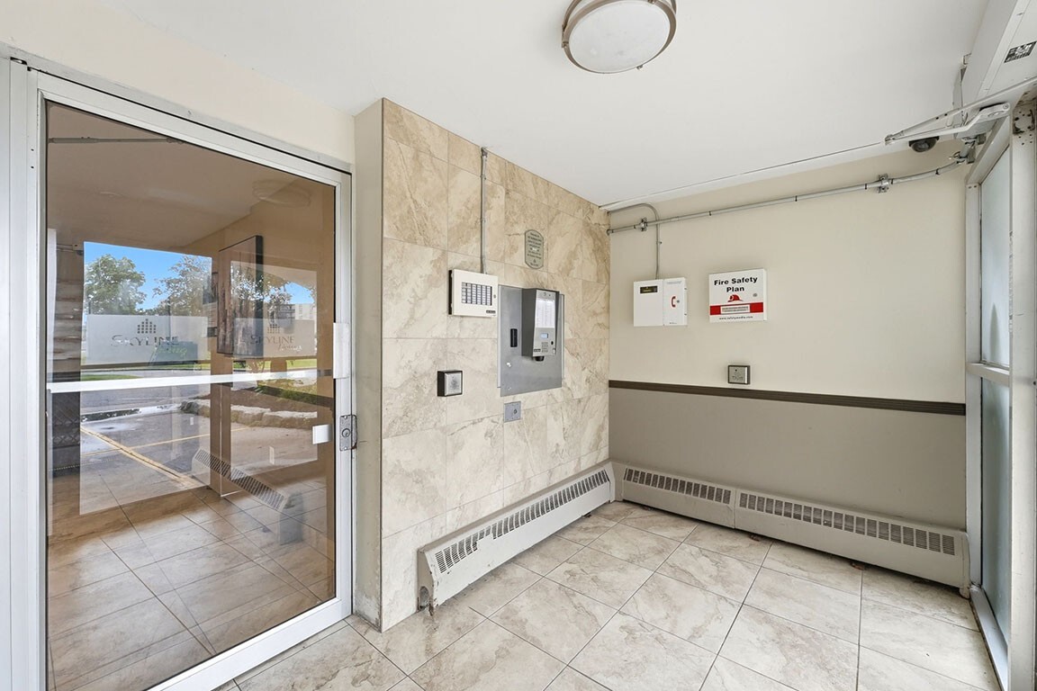 Kingsberry Towers Apartments - Photo 4