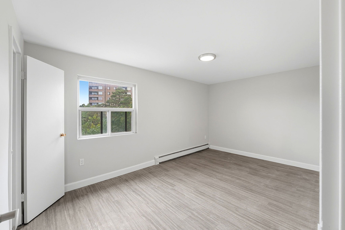 Kingsberry Towers Apartments - Photo 14