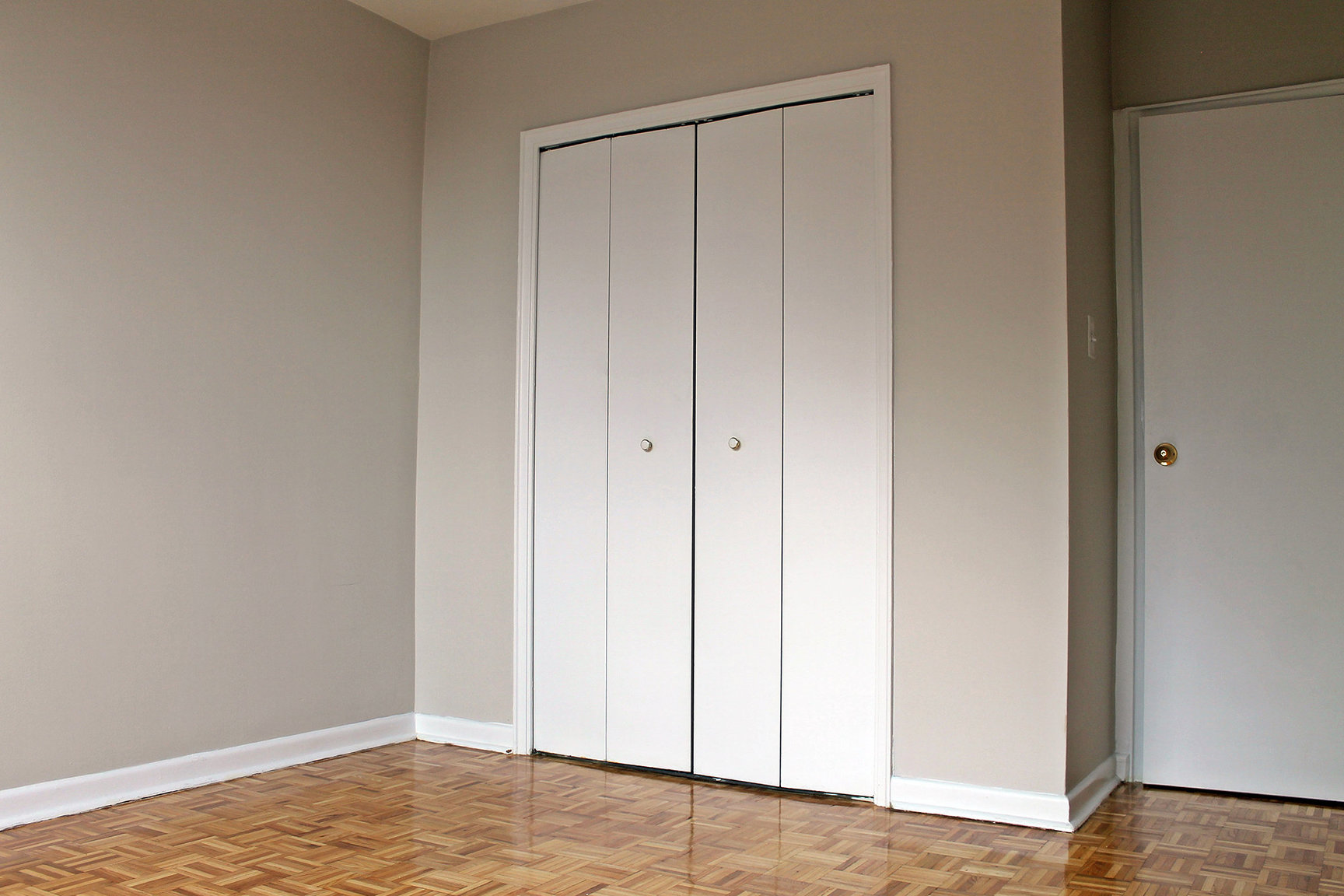 Suite Jane Apartments - Photo 10