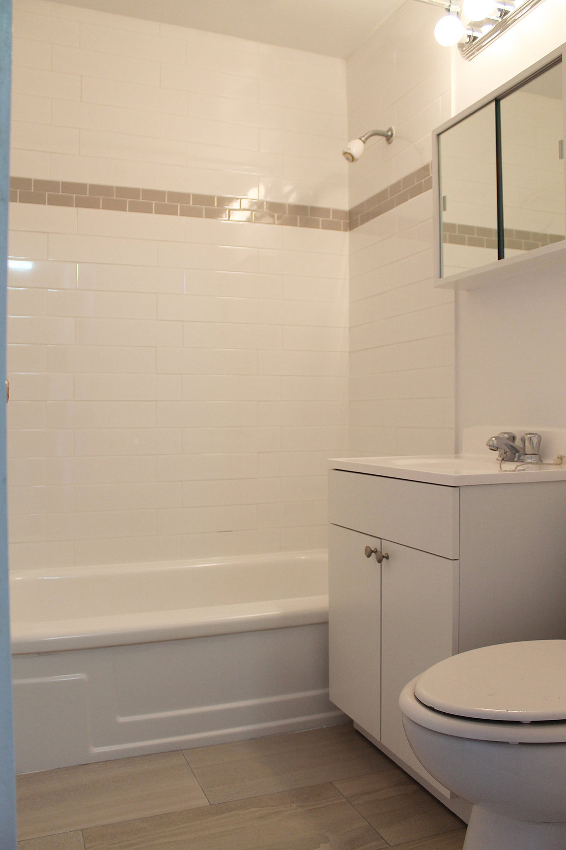 Suite Jane Apartments - Photo 11