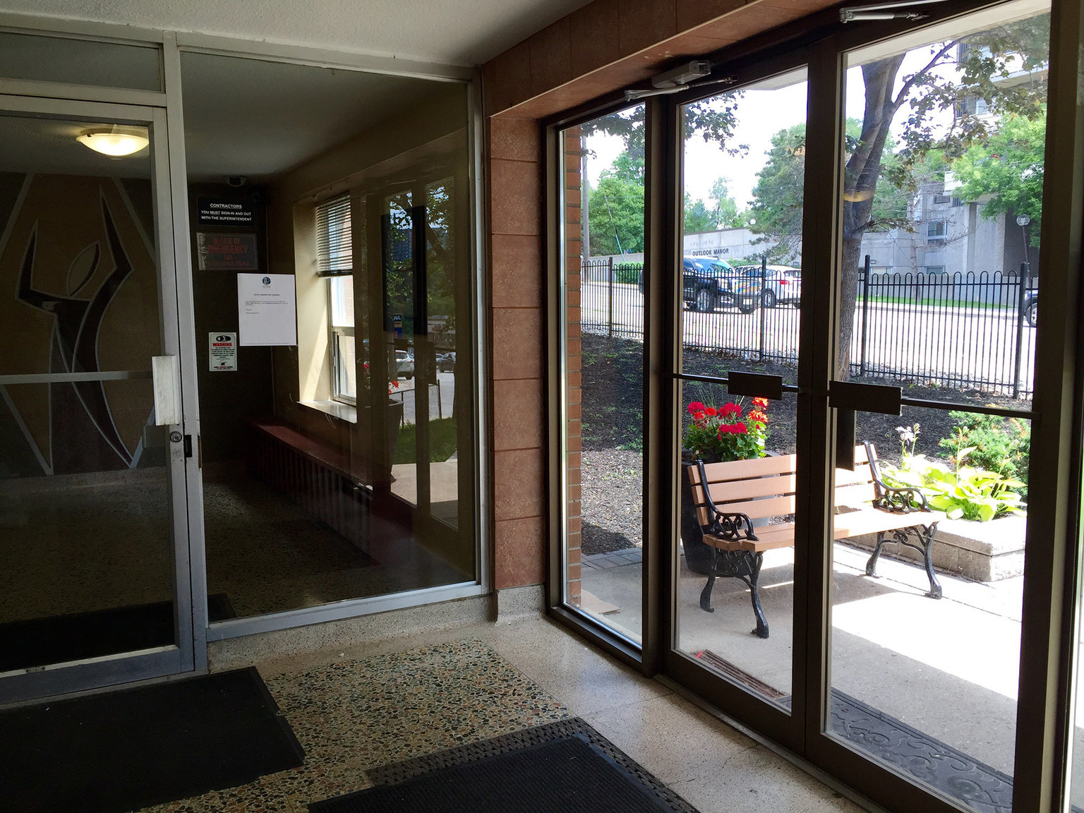 Suite Jane Apartments - Photo 13