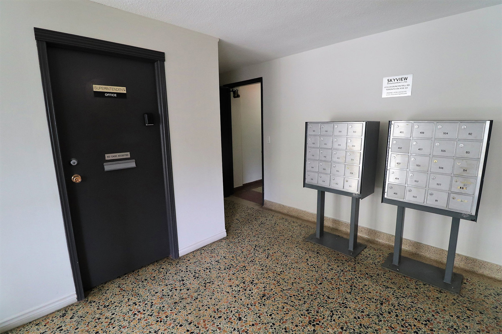 Suite Jane Apartments - Photo 14