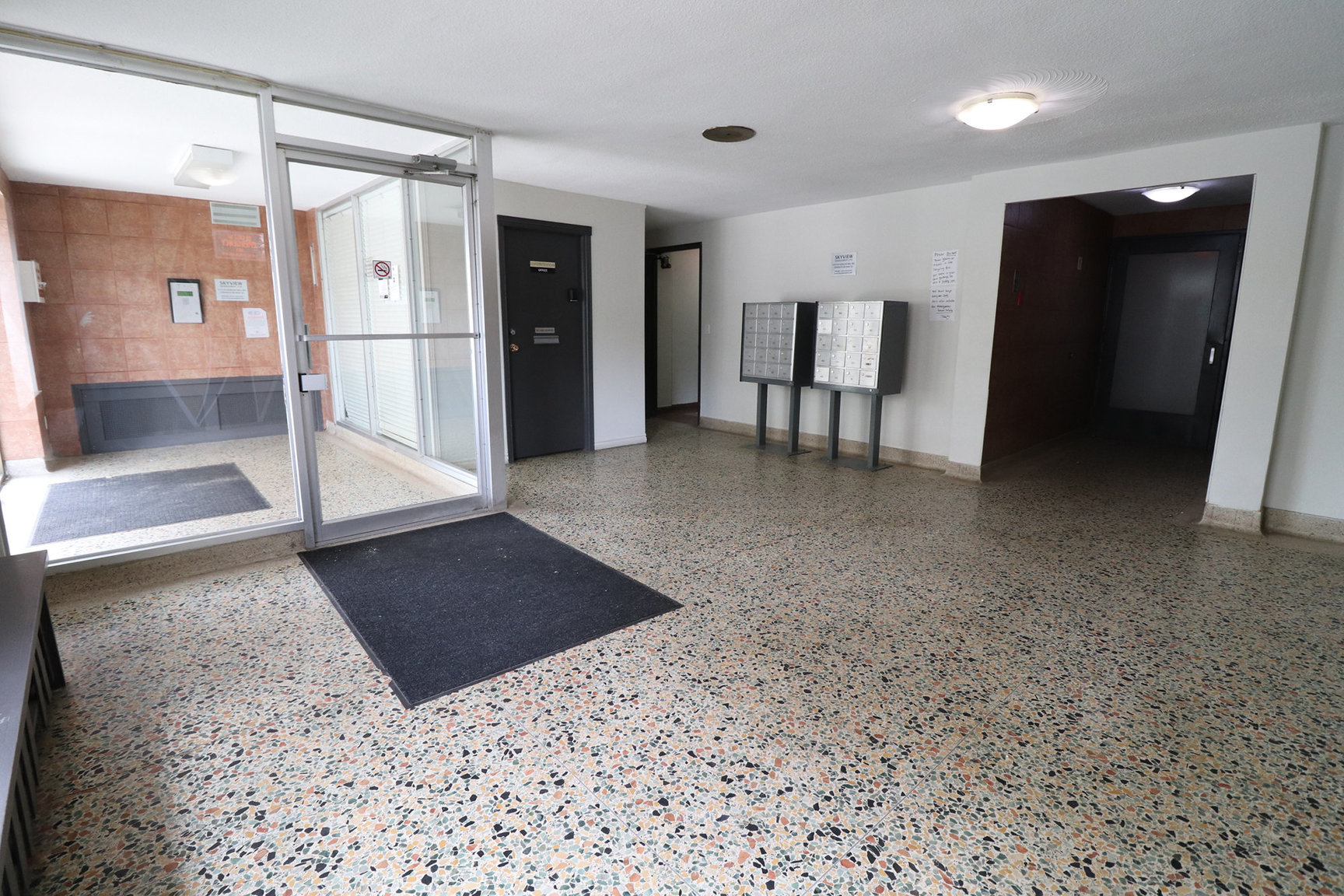 Suite Jane Apartments - Photo 15