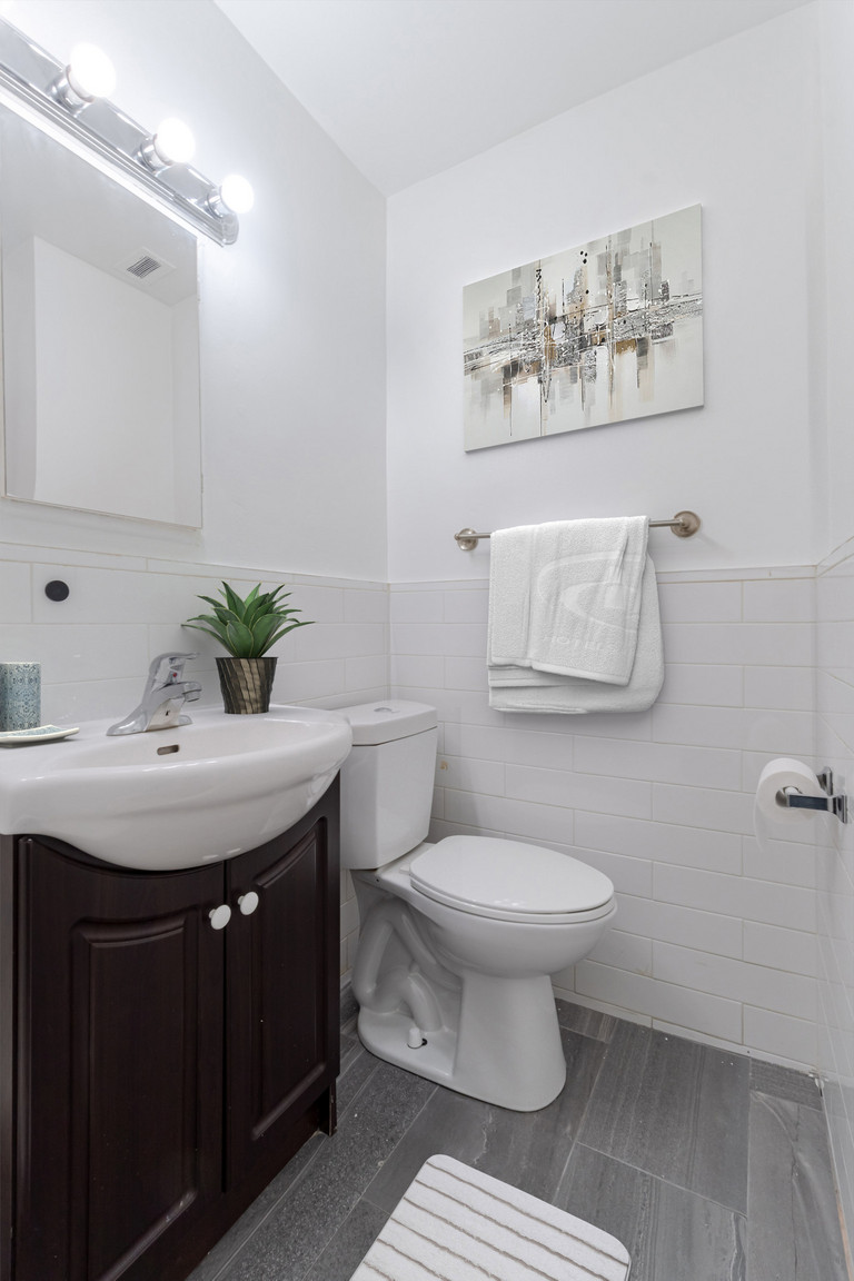 Royal Heights Apartments - Photo 13