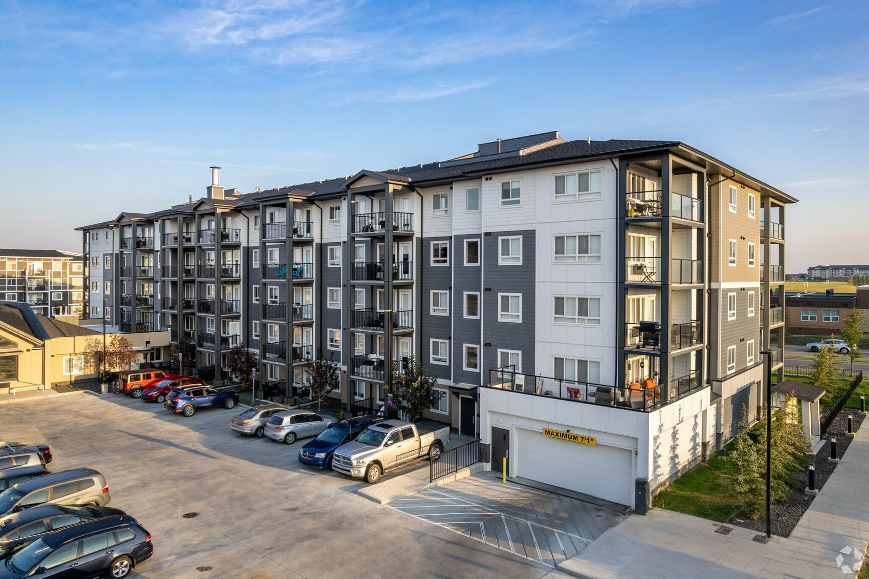 Skyview Living - Photo 46