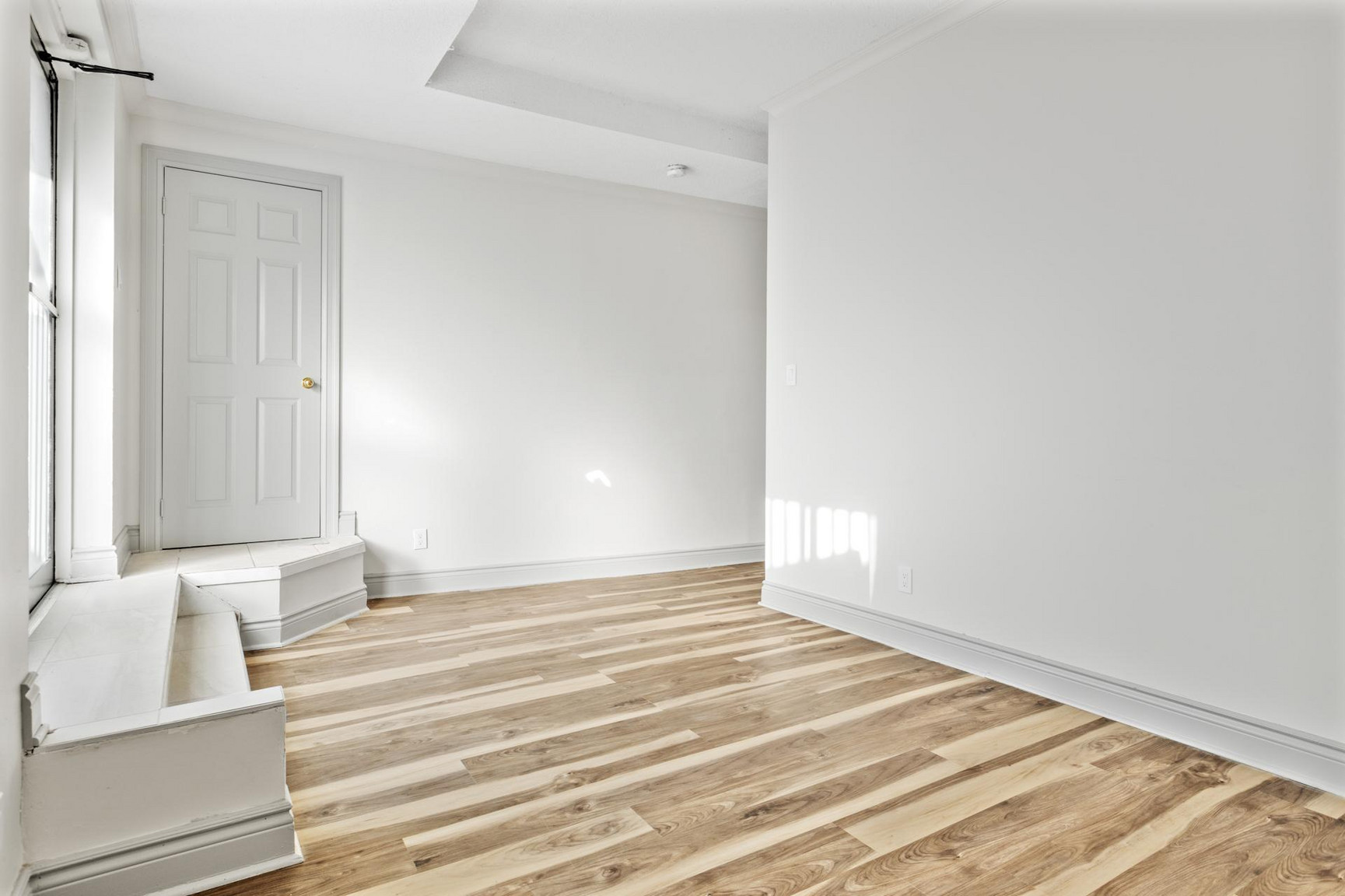 455 Somerset Street W - Photo 4