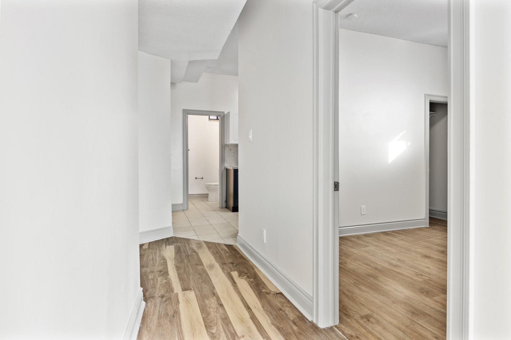455 Somerset Street W - Photo 6