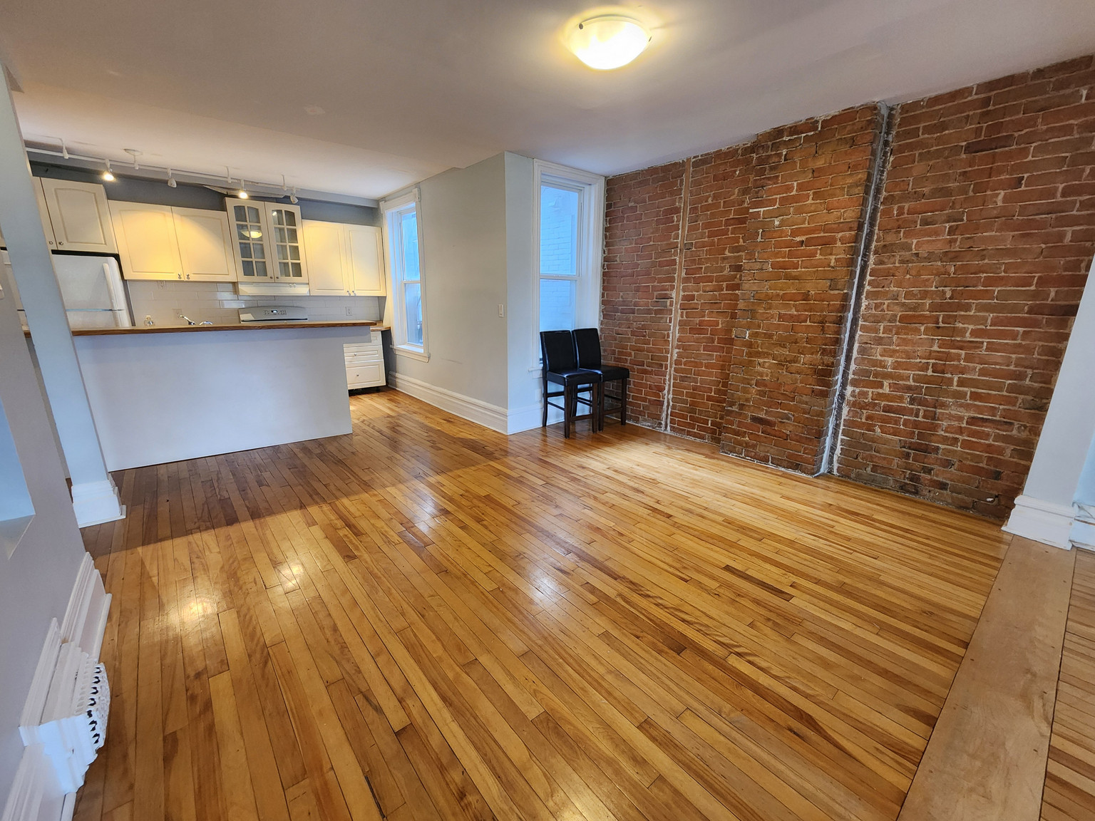 389 Daly Avenue - Photo 5