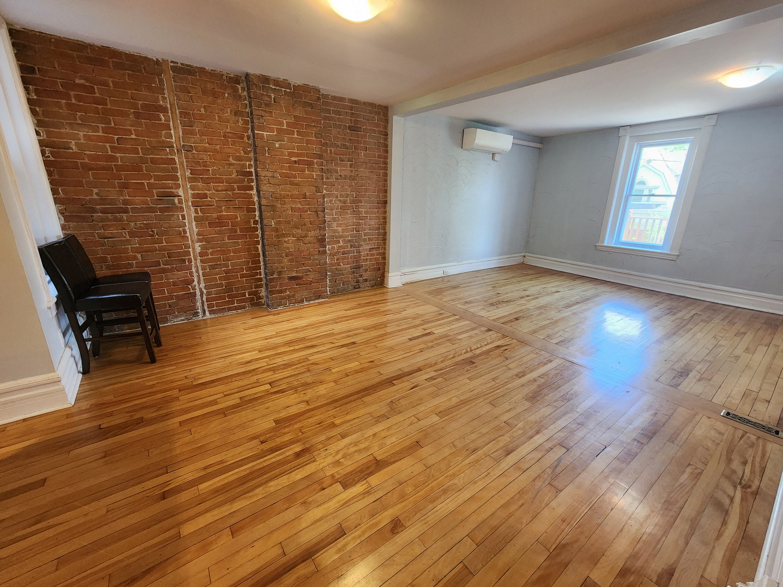 389 Daly Avenue - Photo 6