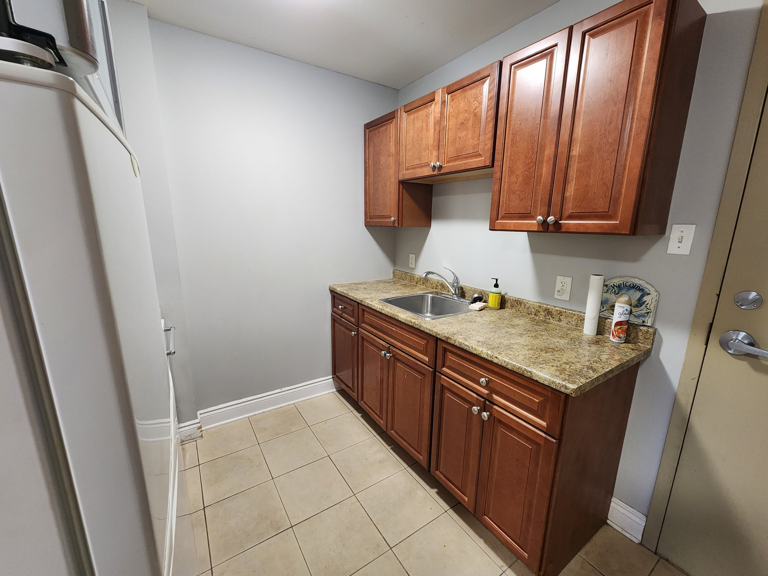 315 Nelson Street - Photo 2
