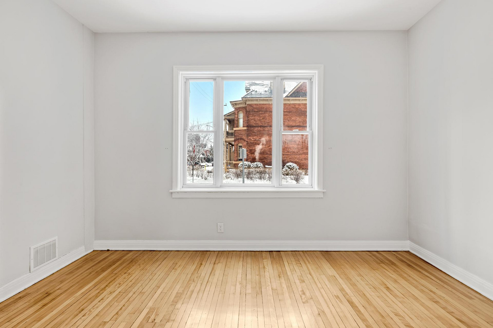 481 Besserer Street - Photo 5