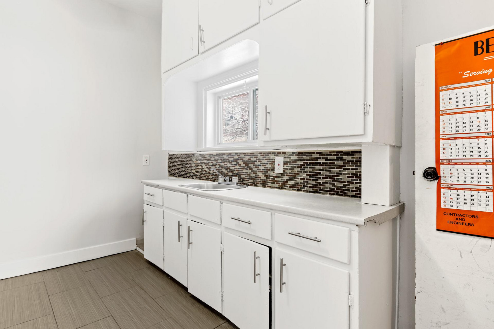 481 Besserer Street - Photo 8