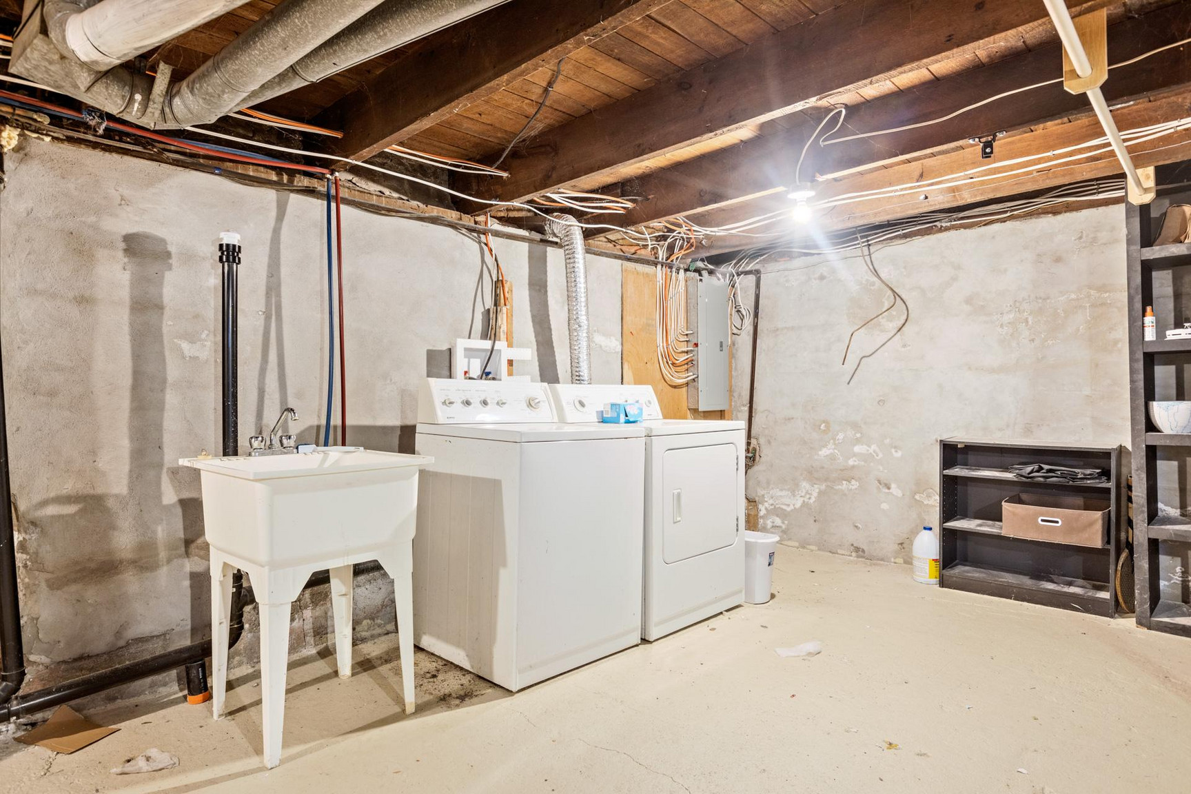 481 Besserer Street - Photo 33