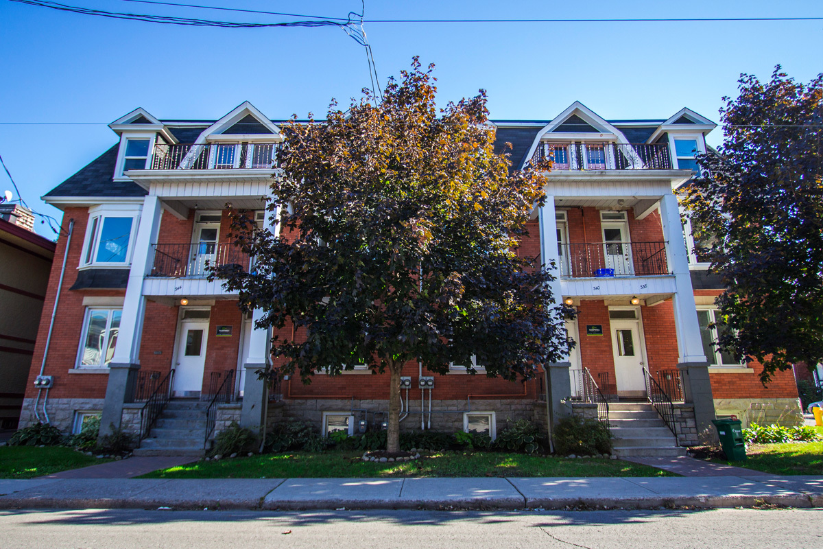 338 Somerset Street E