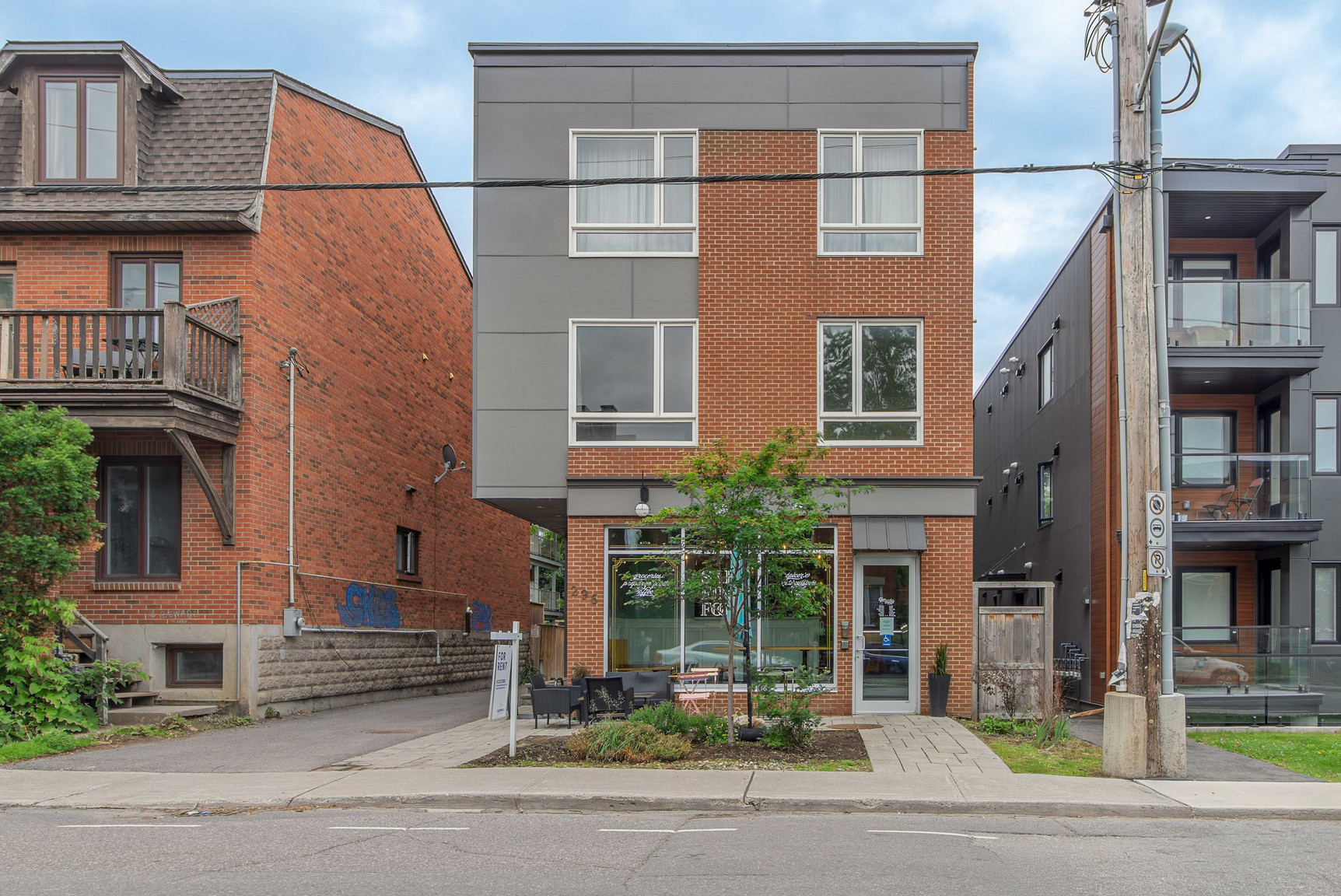 296 Somerset Street East