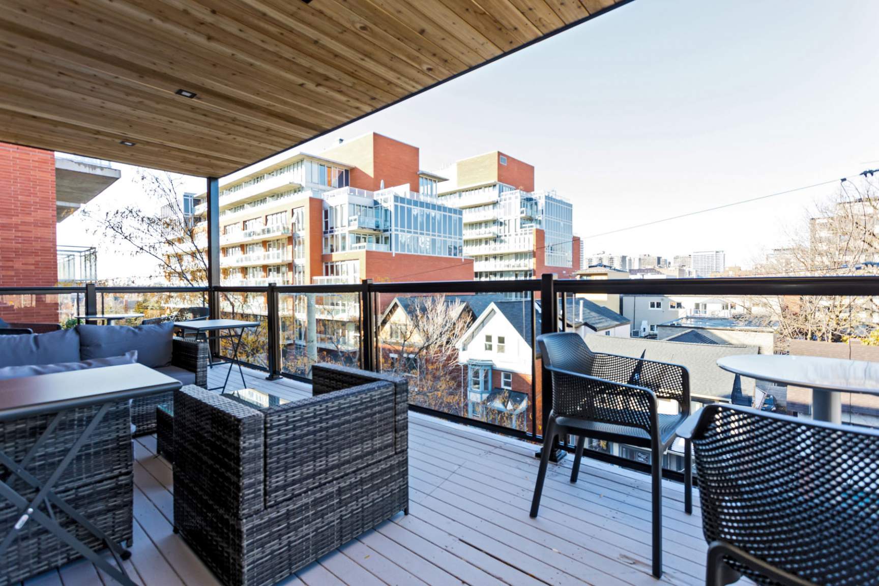 330 McLeod - Photo 3