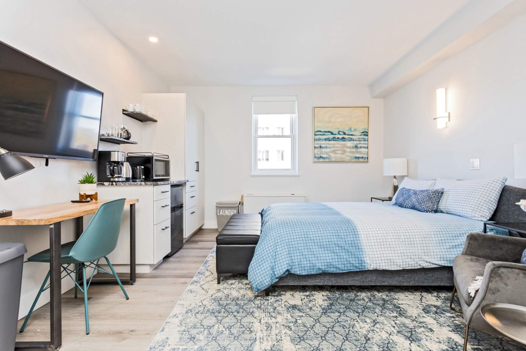 330 McLeod