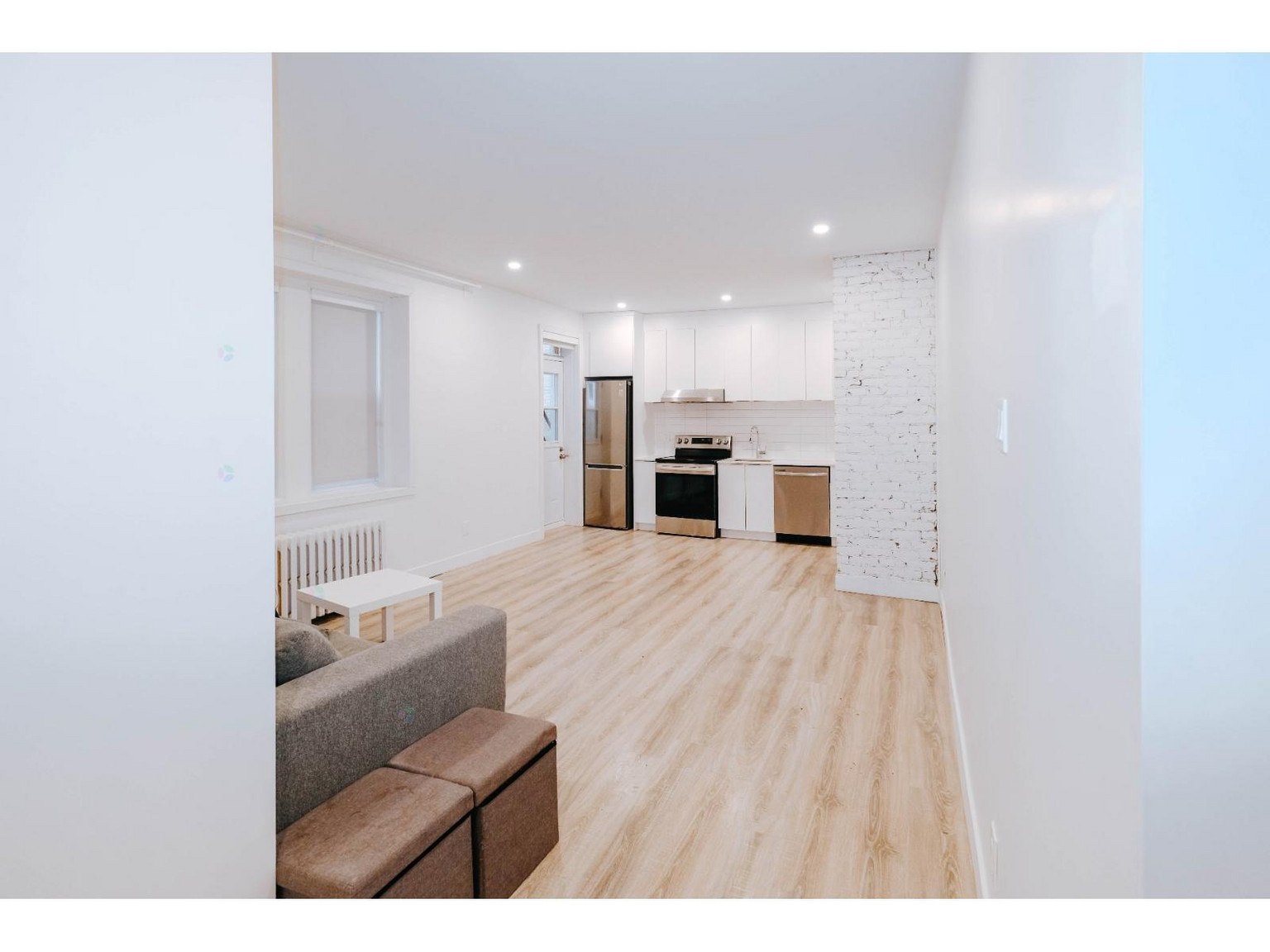 4530 Avenue Girouard — photo 2