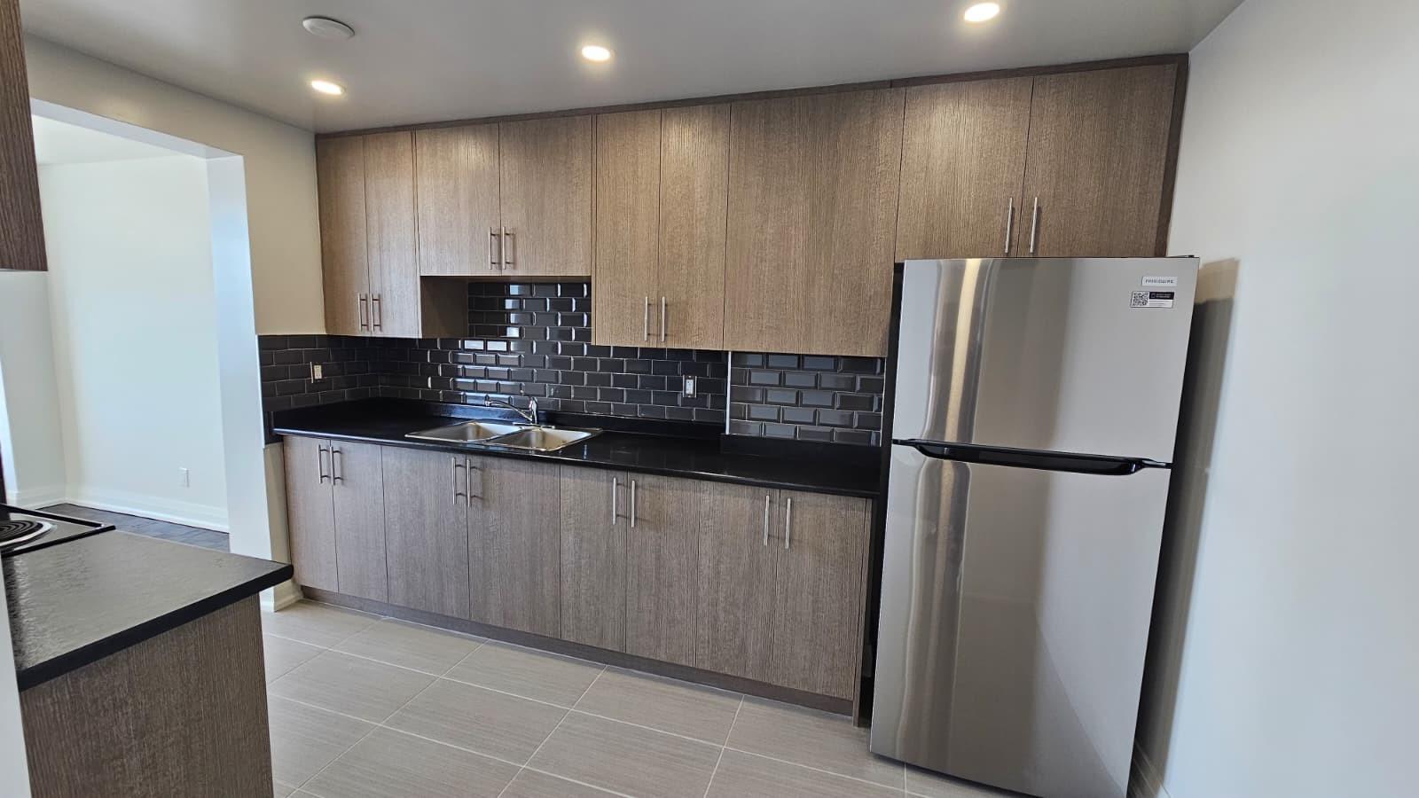 35 Esterbrooke Ave - Photo 11