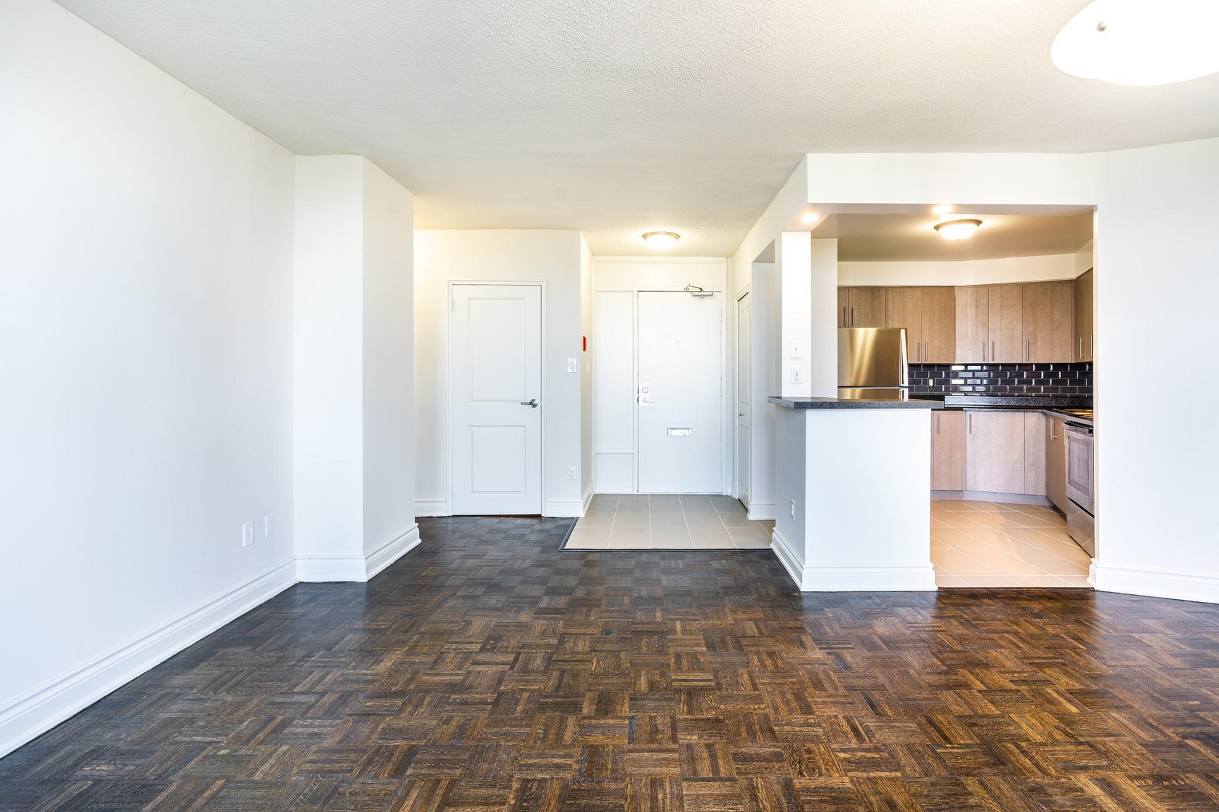 35 Esterbrooke Ave - Photo 9