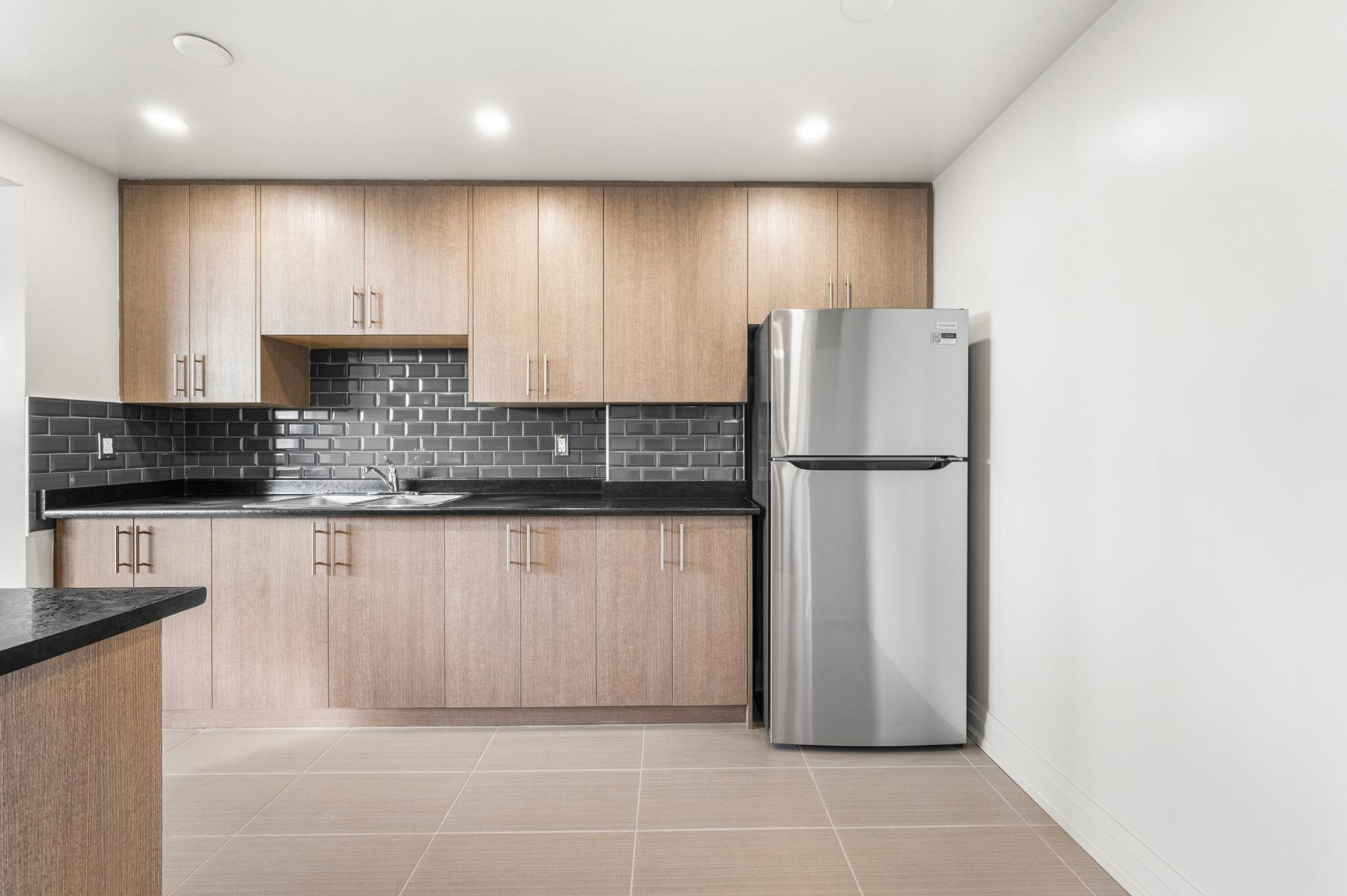 35 Esterbrooke Ave - Photo 18