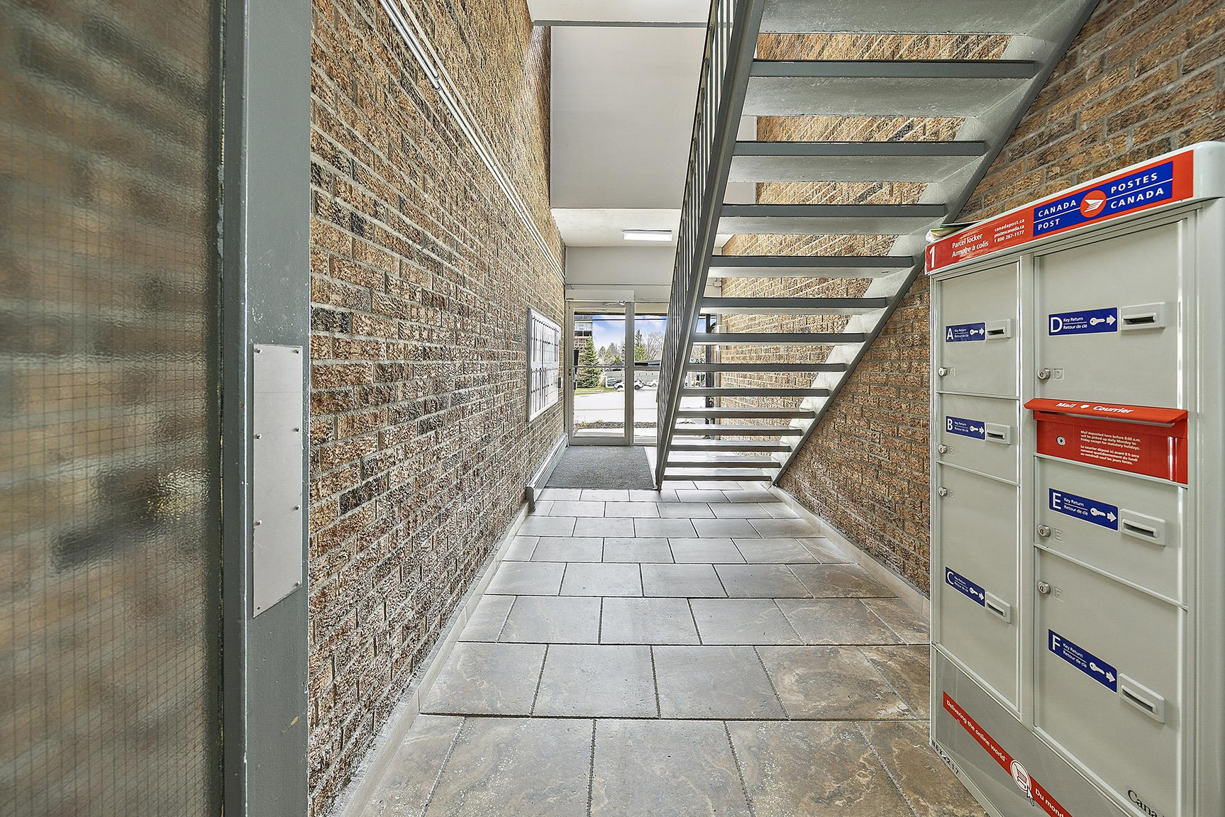725-745 Wonderland Road South  - Photo 11