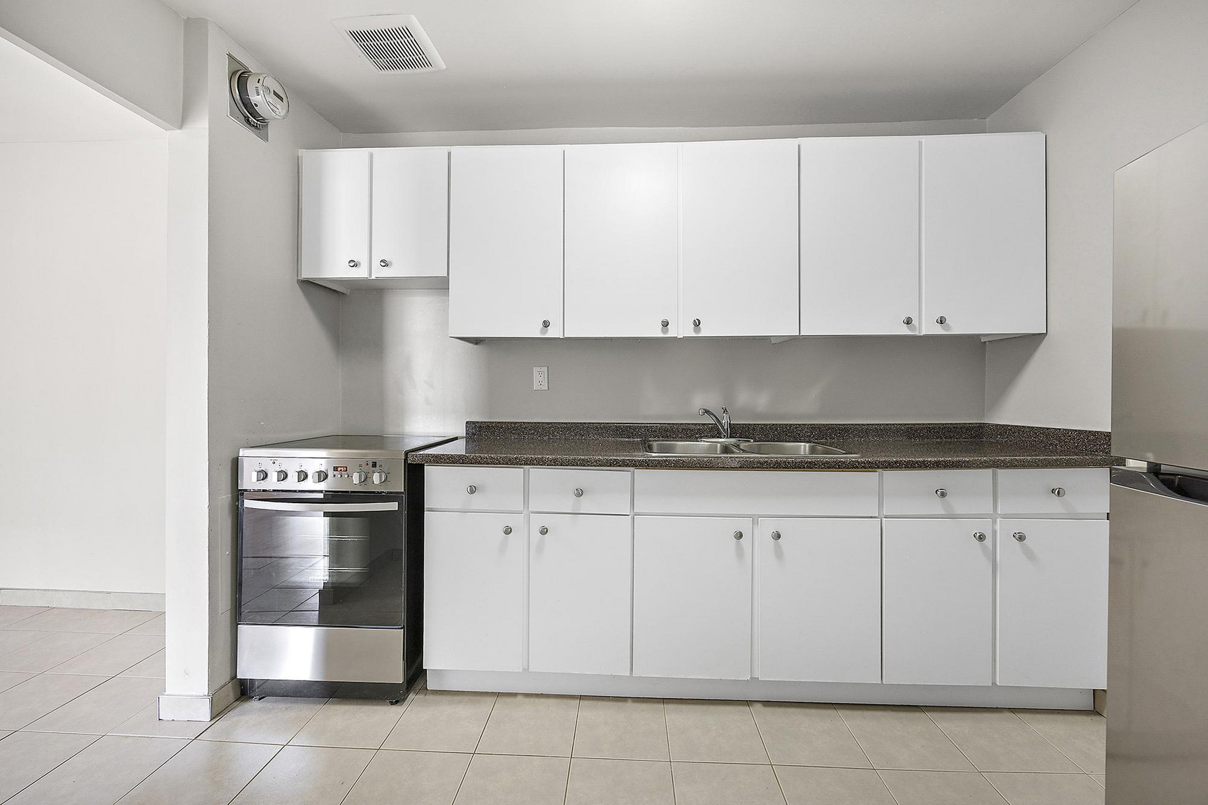 725-745 Wonderland Road South  - Photo 6