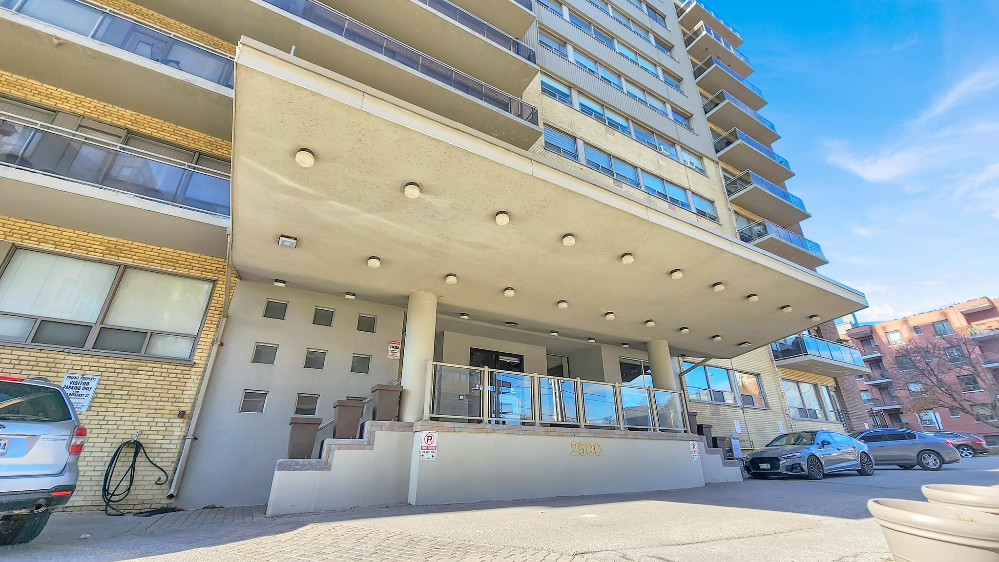 2500 Bathurst Street  - Photo 39