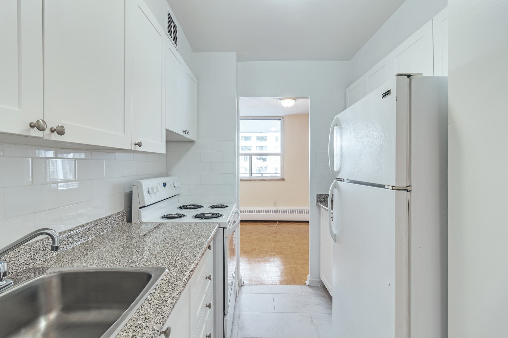 300 Eglinton Avenue East - Photo 4