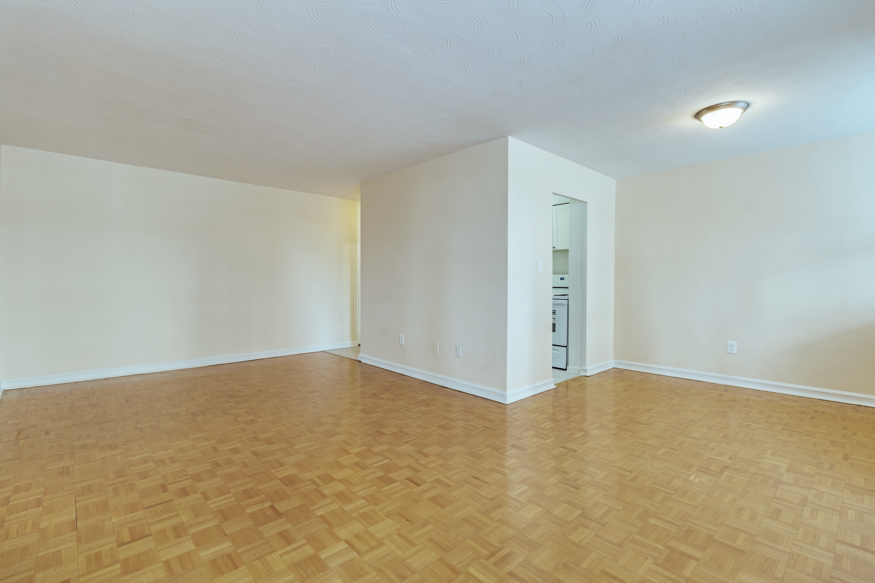300 Eglinton Avenue East - Photo 8