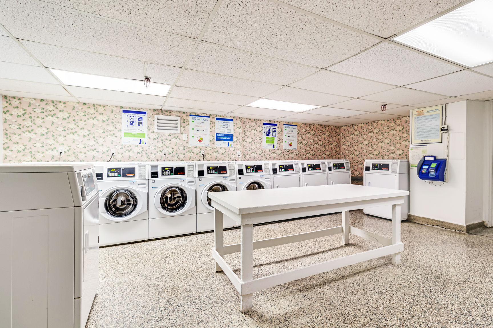 300 Eglinton Avenue East - Photo 15