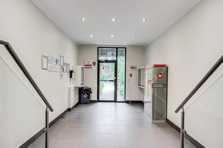 1660 Bathurst Street - Photo 17