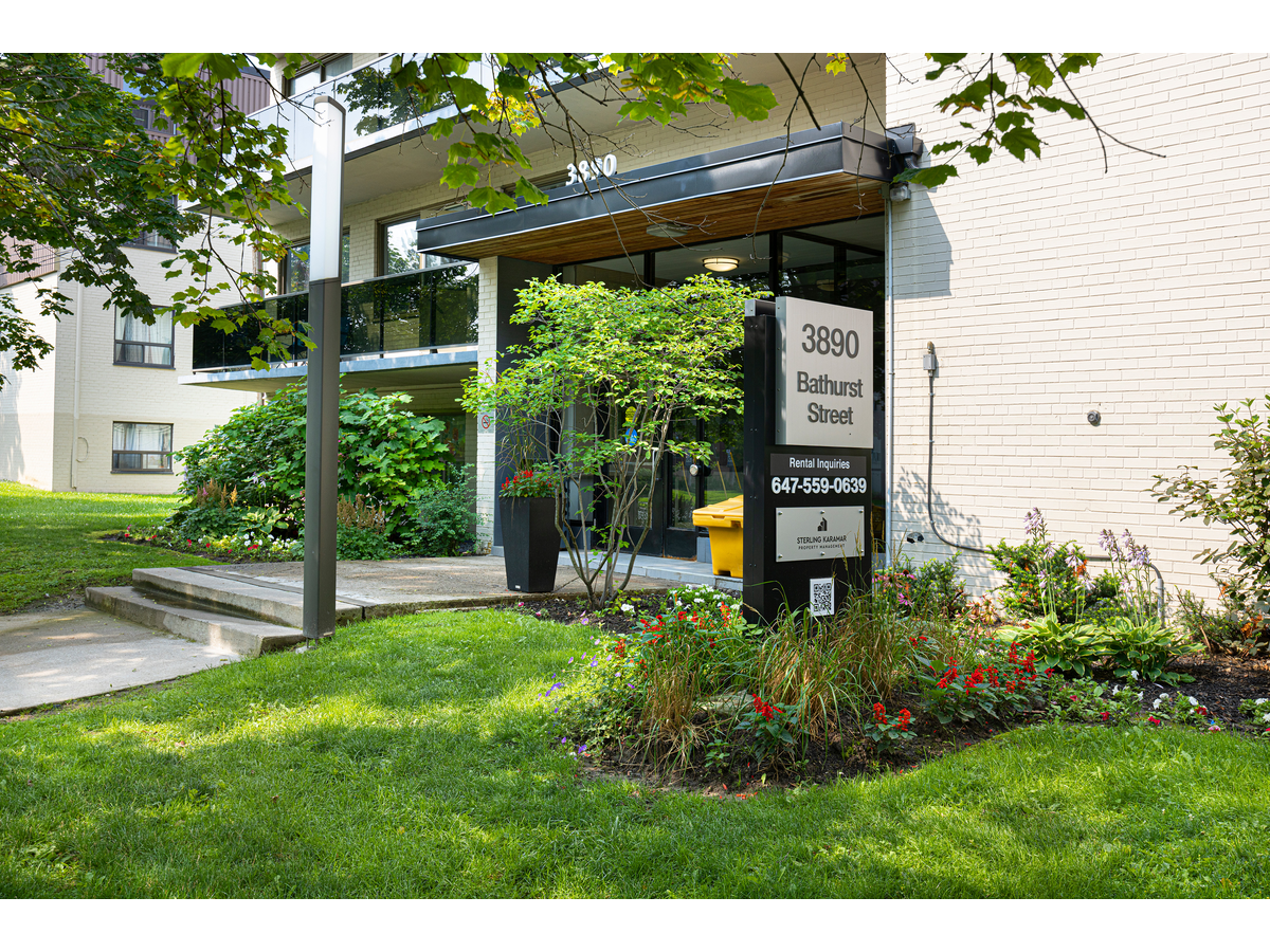3890 Bathurst Street - Photo 9