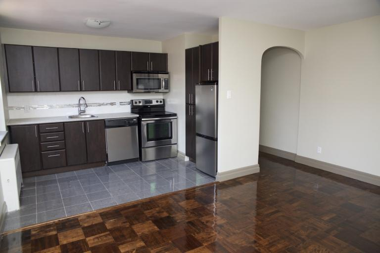 1065 Eglinton Ave West - Photo 10