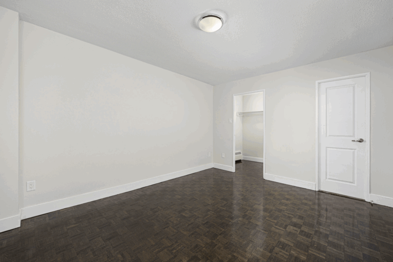 2397 FINCH AVE W - Photo 6