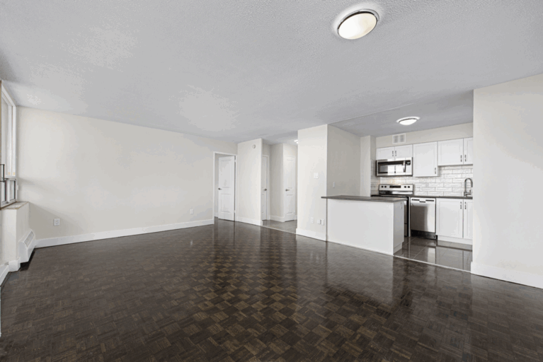 2397 FINCH AVE W - Photo 7