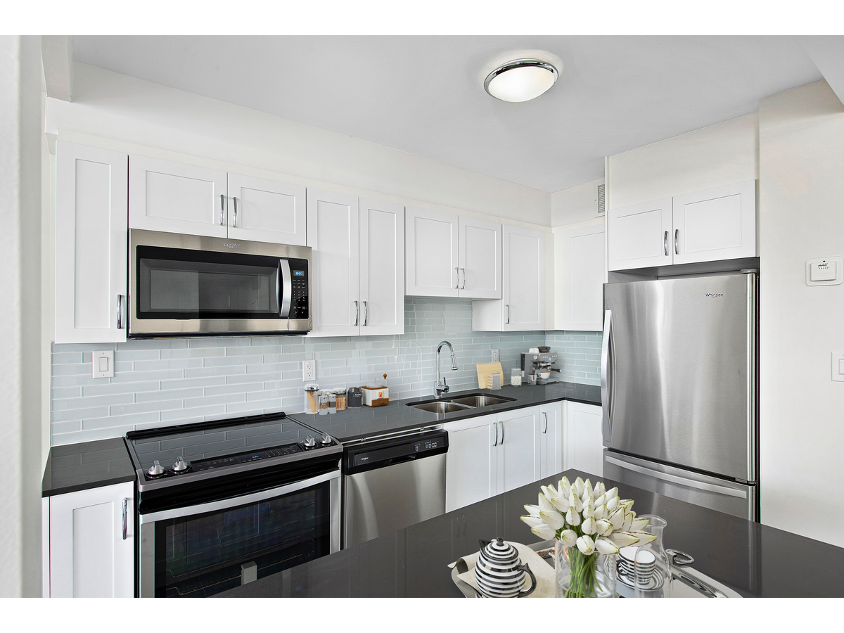 1 Rosemount Drive - Photo 3
