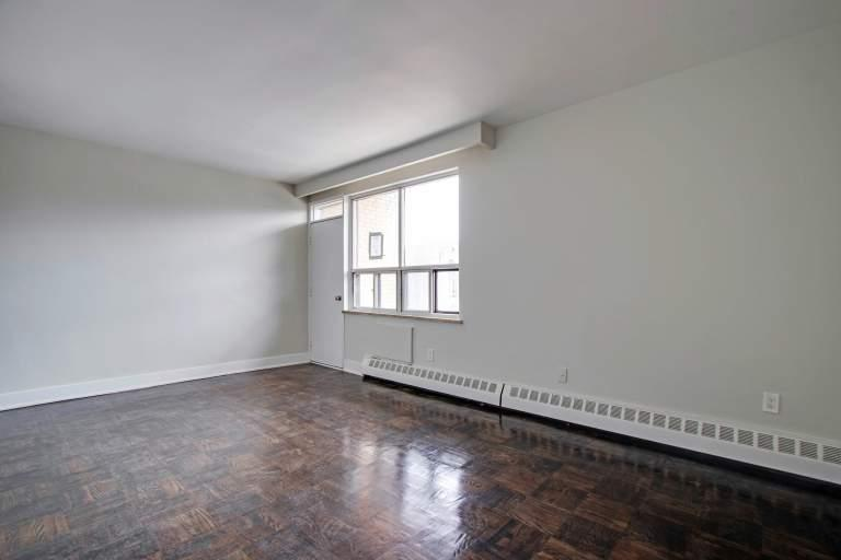 82 Warren Road - Photo 3